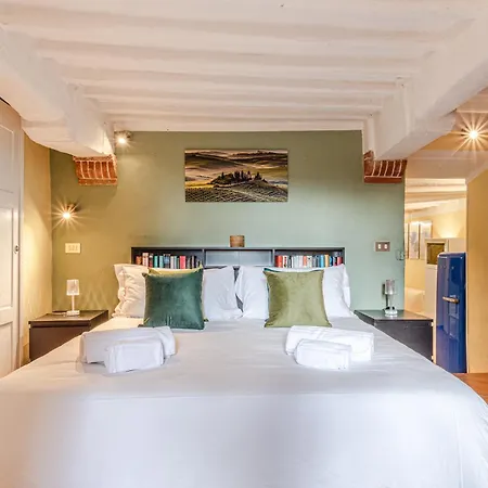 Charming Mezzanino سيينا