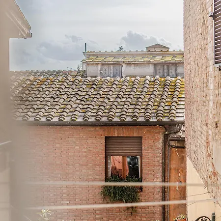 Lejlighed Charming Mezzanino *