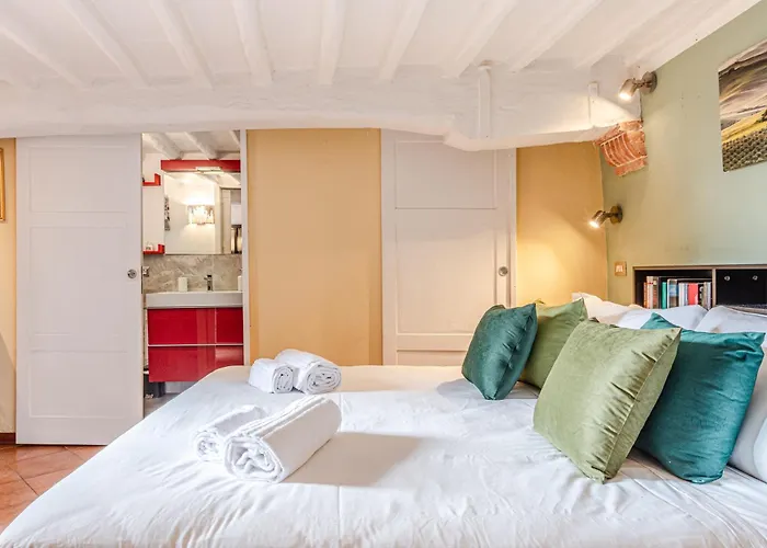 Charming Mezzanino *