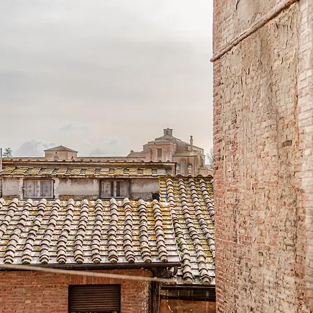 Charming Mezzanino Apartman